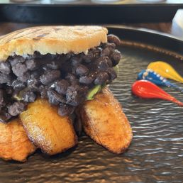 Arepa Grill Kitchen & Wine Reviews