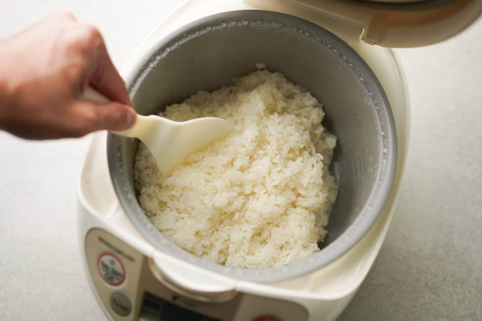 How Long Can Rice Stay Warm in Cooker