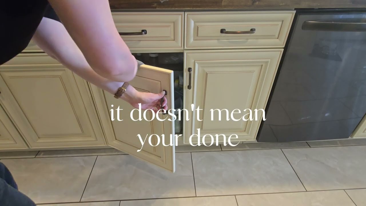 How to Clean Kitchen Drawer