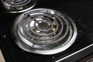 How to Clean Kitchen Stove Drip Pans