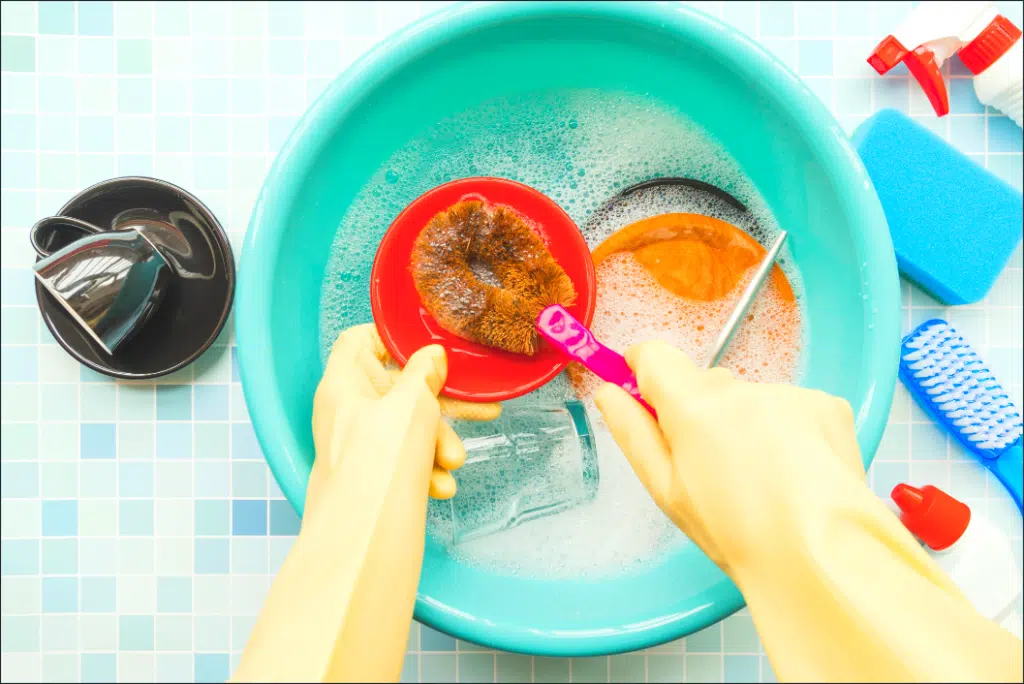 How to Clean Silicone Baking Cups