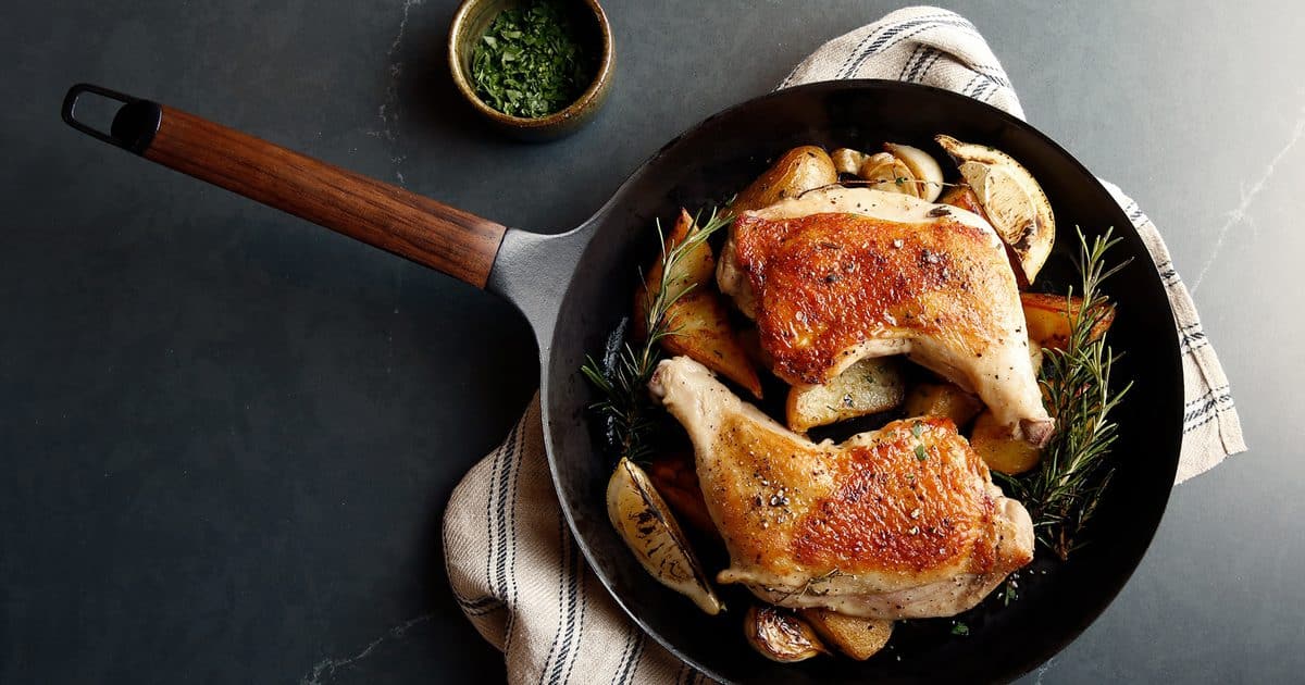 How to Cook Chicken Legs in a Frying Pan