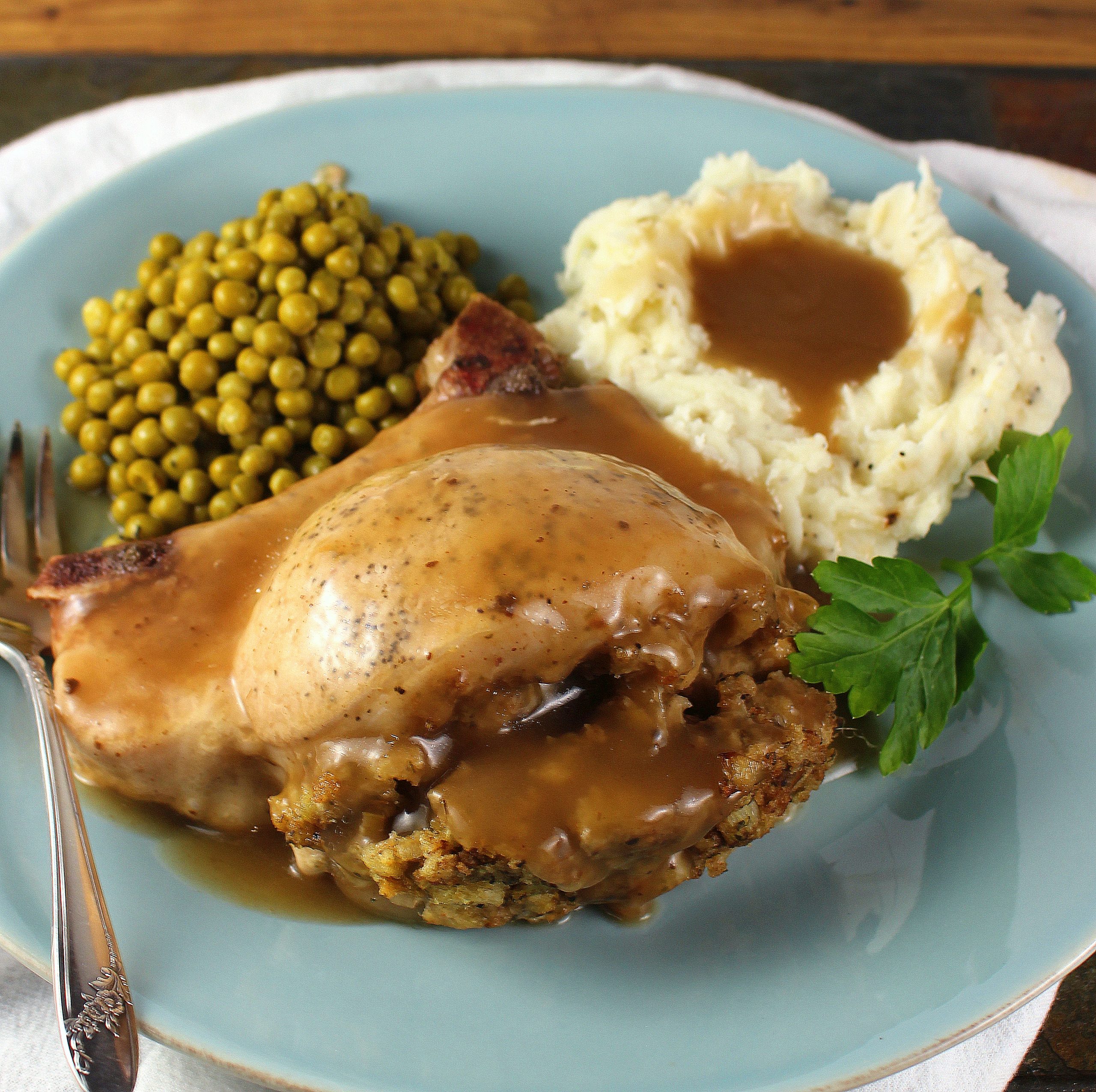 How to Cook Stuffed Pork Chops