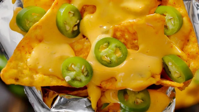 How to Keep Nacho Cheese Warm in Slow Cooker