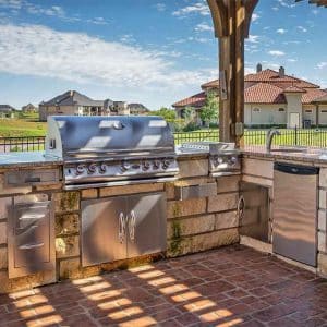How to Maintain Outdoor Kitchen Grill