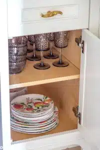 How to Move Kitchen Dishes