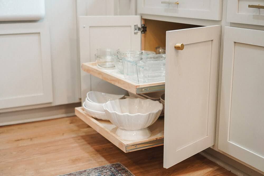 How to Pull Out a Kitchen Drawer