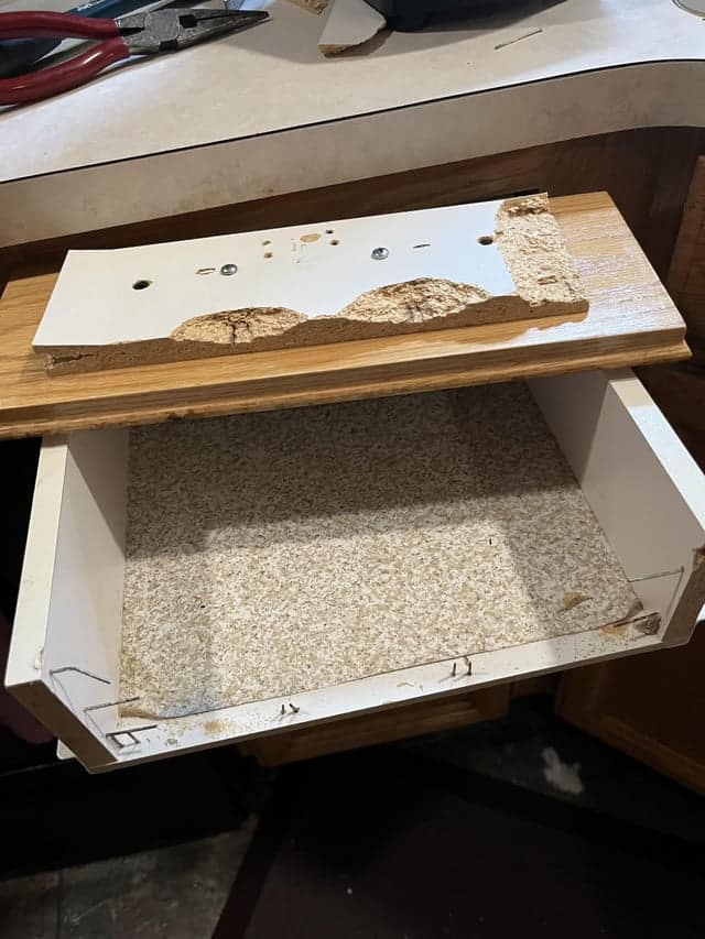 How to Repair a Kitchen Drawer