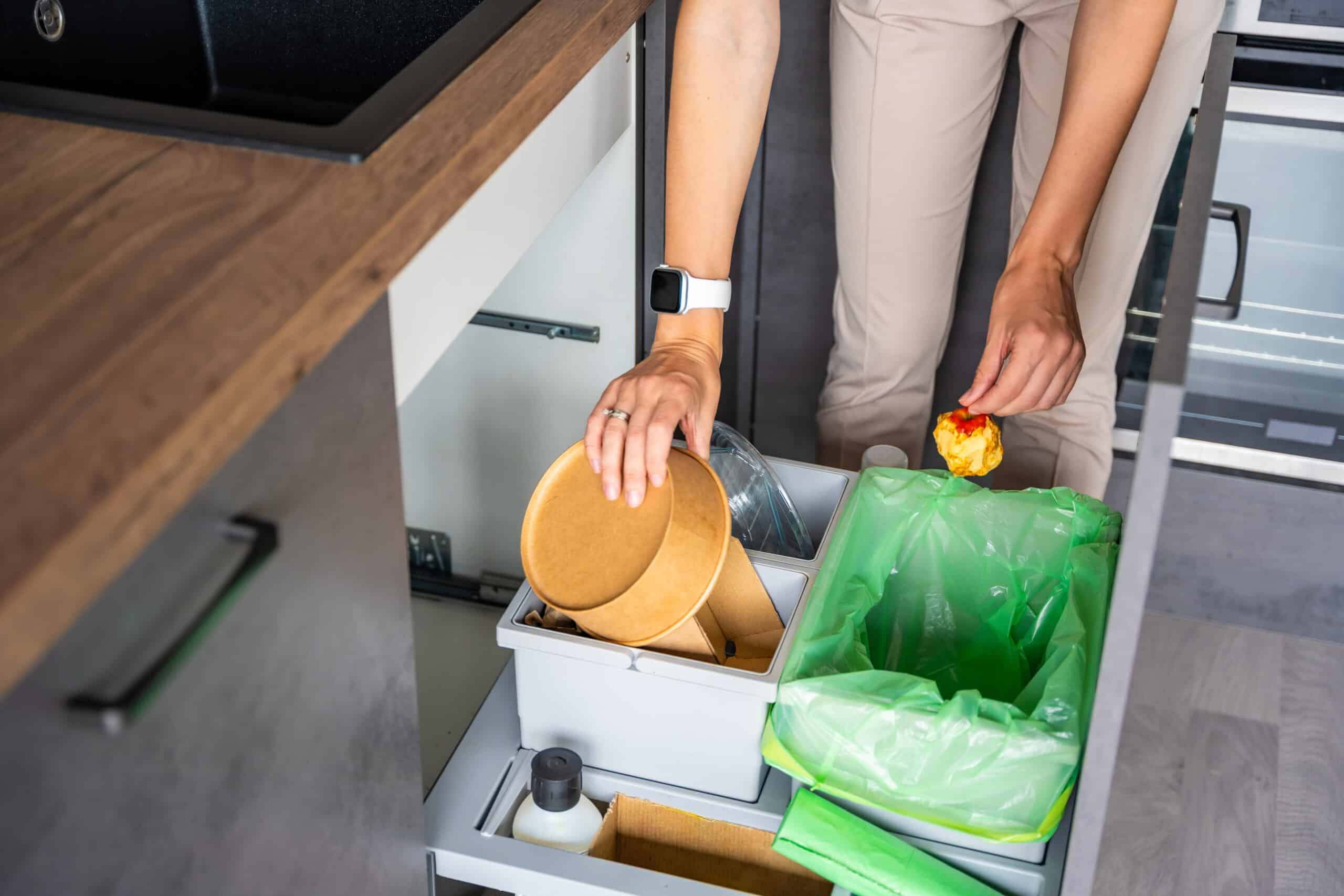 How to Use Rack Sack Kitchen Trash Can System