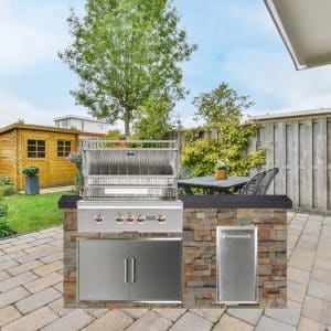 Outdoor Kitchen With Freestanding Grill