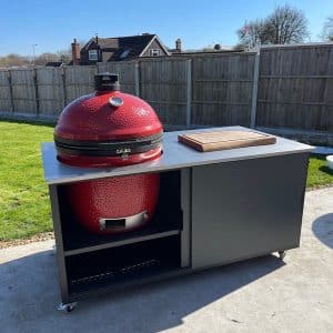 Outdoor Kitchen With Kamado Grill