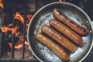 How to Keep Sausages Warm in a Slow Cooker